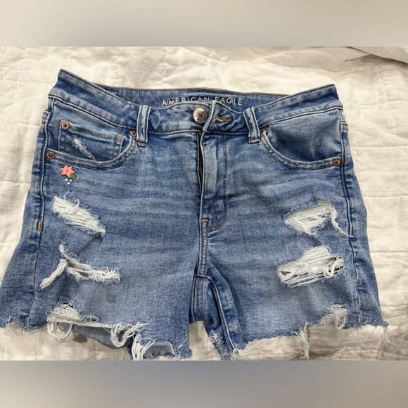 American Eagle Jean Shorts - Picture 3 of 6